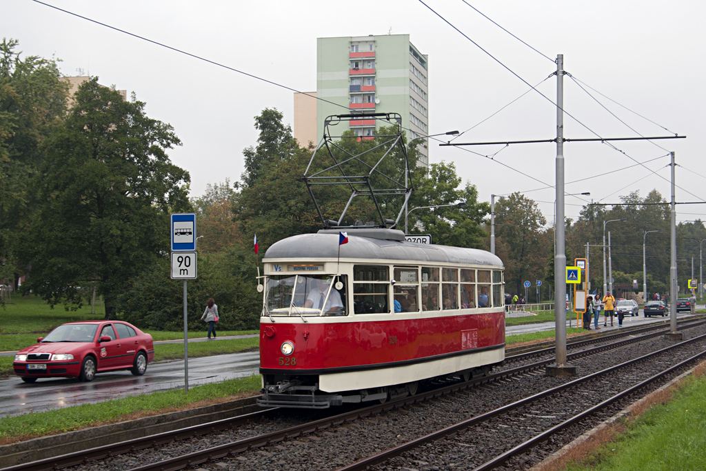 Tatra T1 #528