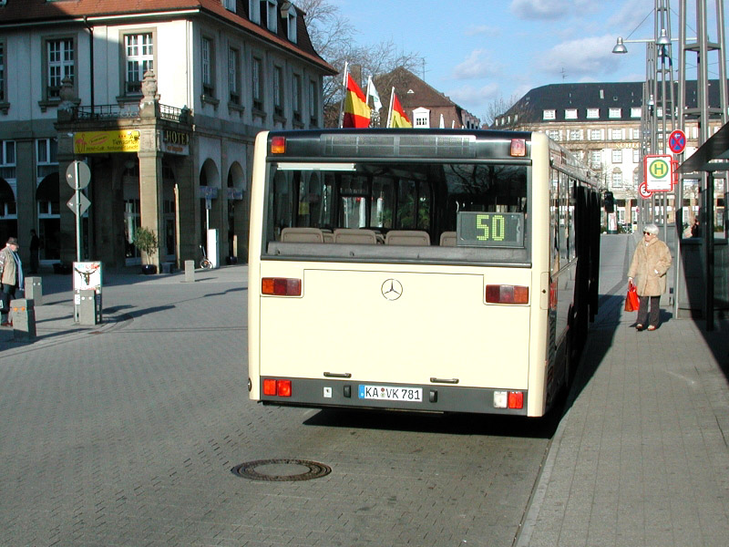 Mercedes-Benz O405NKF #381