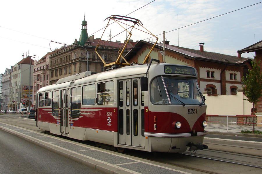 Tatra T3R.PLF #8251